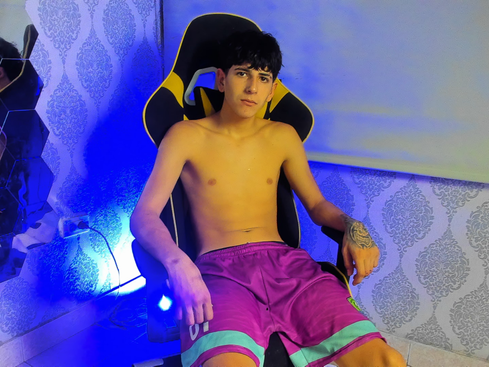 Thebigtwinkk Chatroom