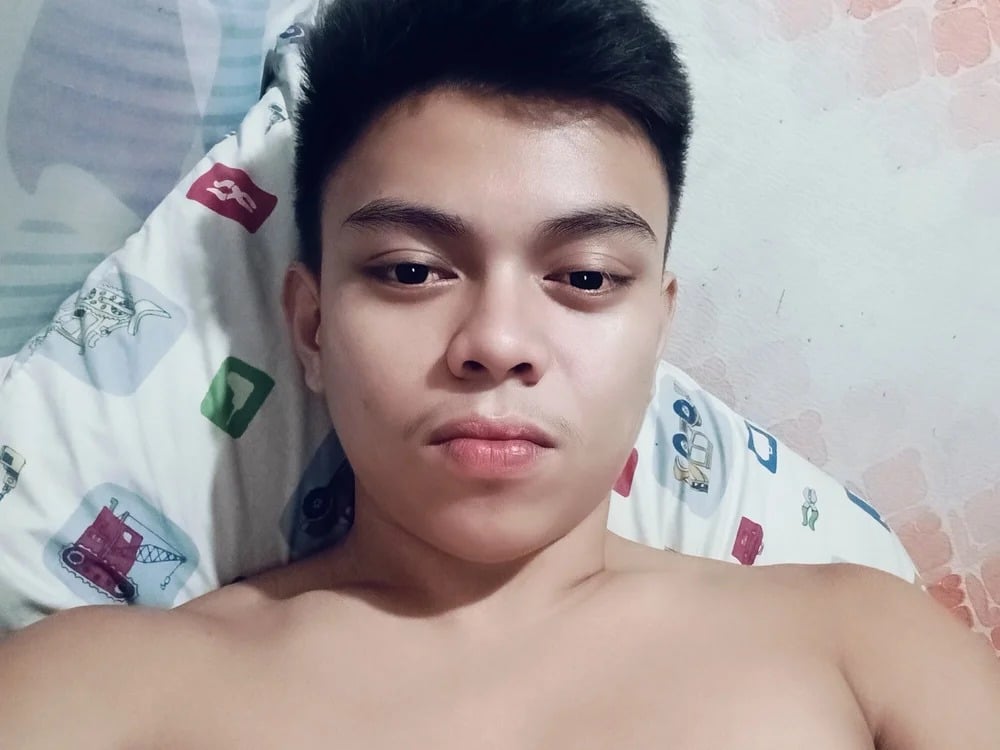 Theboy_cummerx69 Chatroom