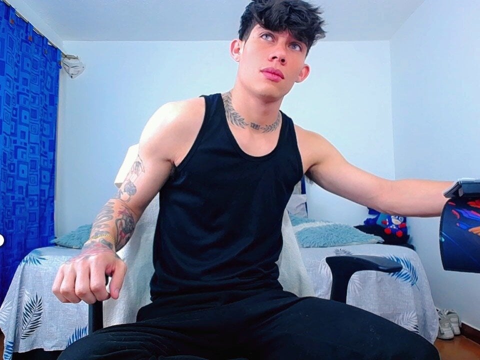 Thiago_murphyy Chatroom