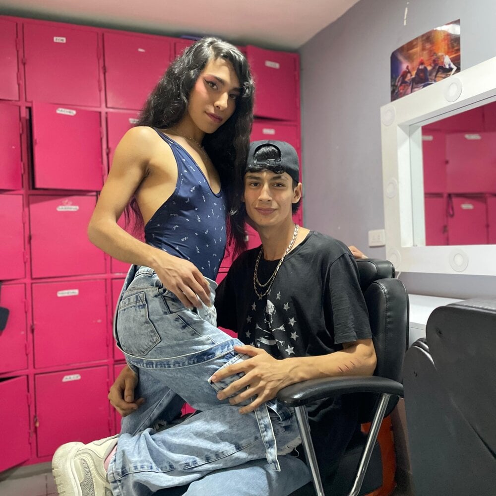 Tiff_and_Sean Chatroom