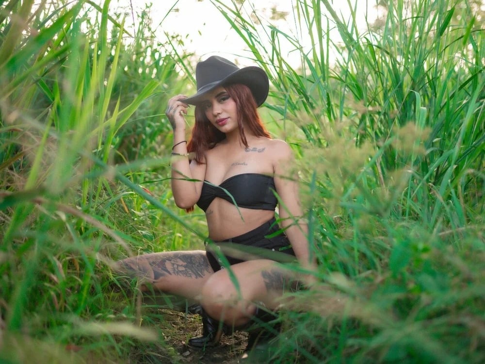 TiffanySander_ Chatroom