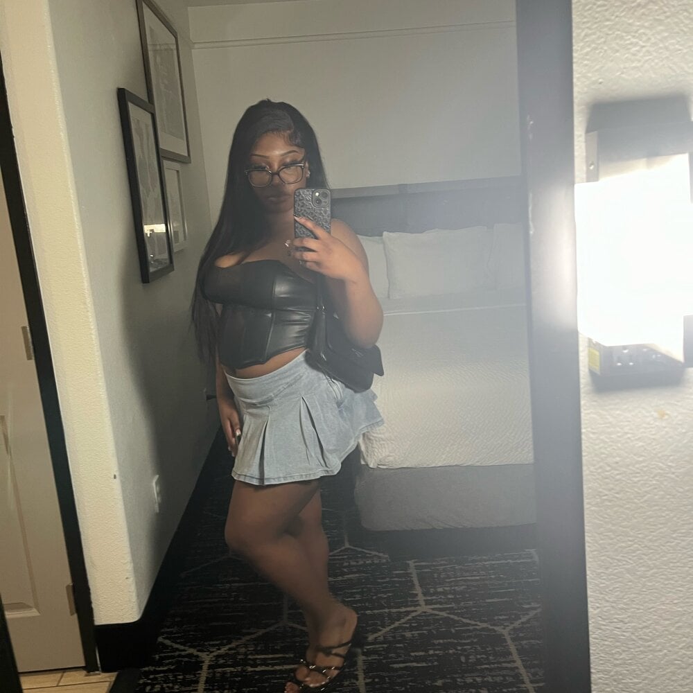 TiffanyandNato Chatroom