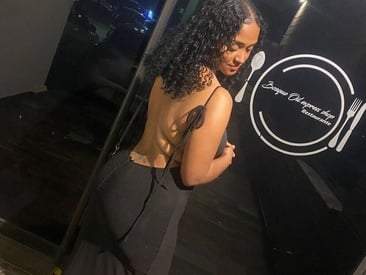tina-curly