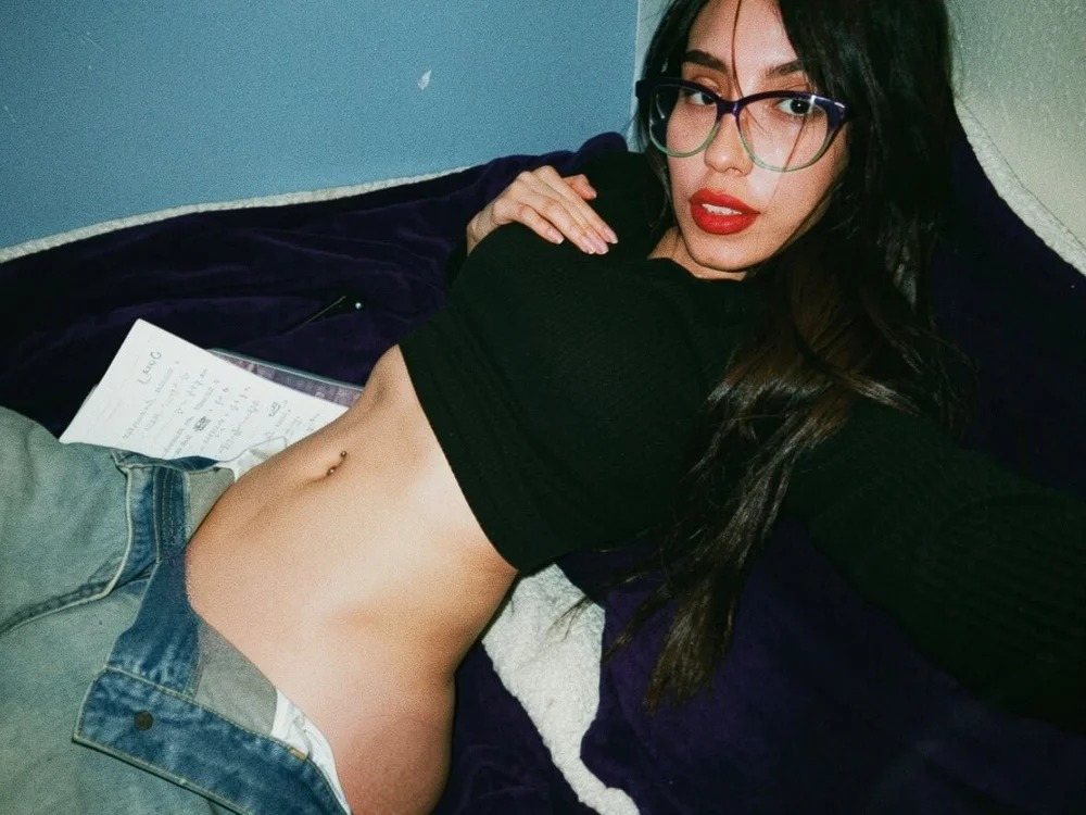 Tinny_kat Chatroom