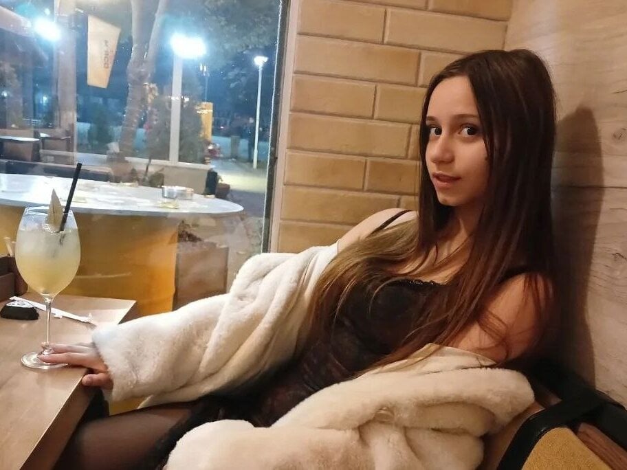 TinyNatalie Chatroom