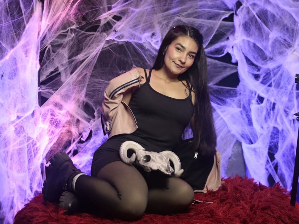 Tiny_Mooore1 Chatroom