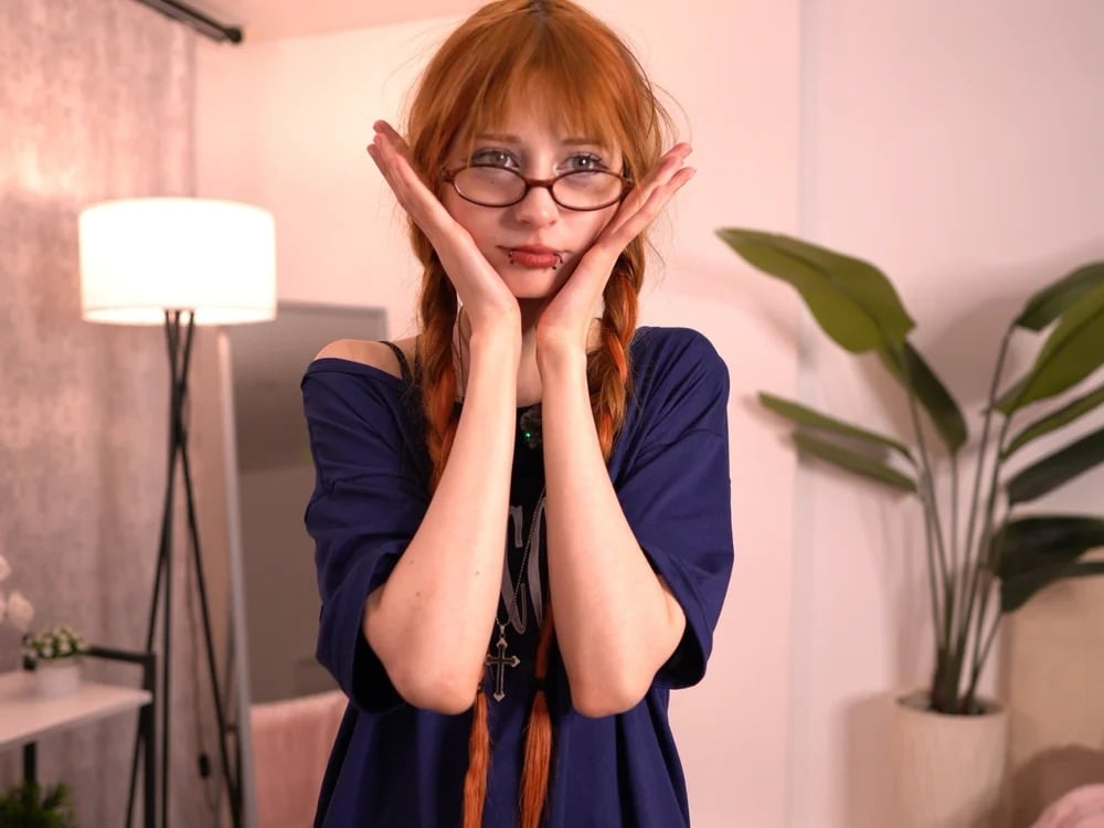 Tiny_Pearl Chatroom