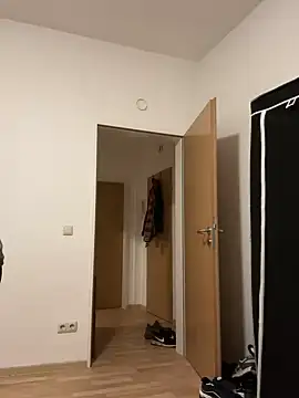 TitusHardCock Chatroom