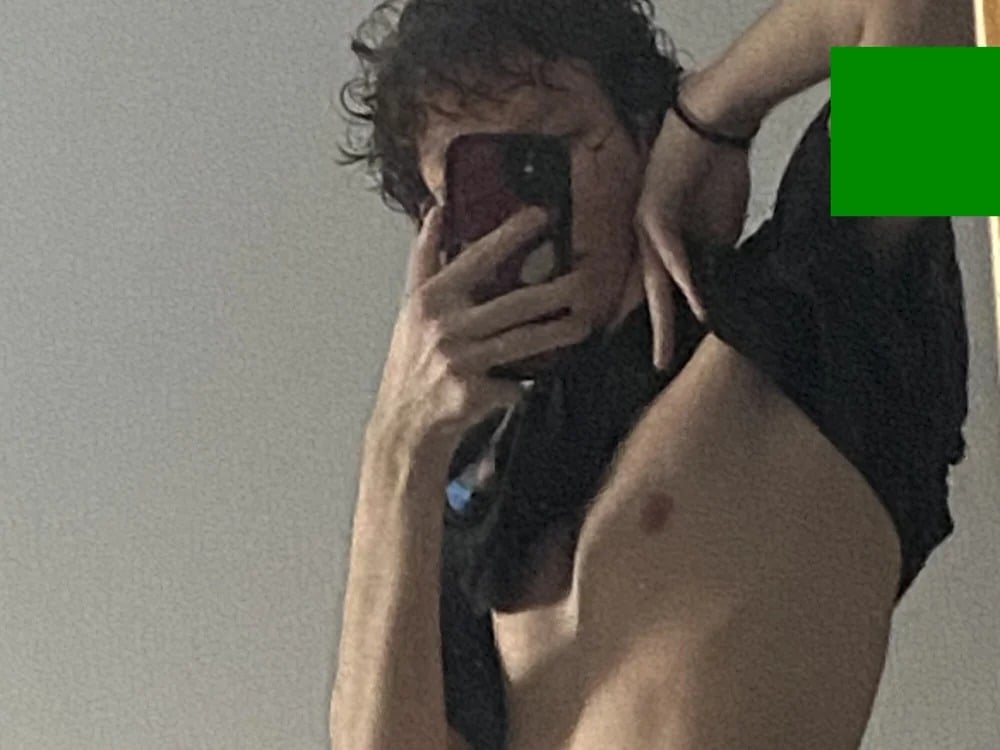 Tommy_Stars Chatroom