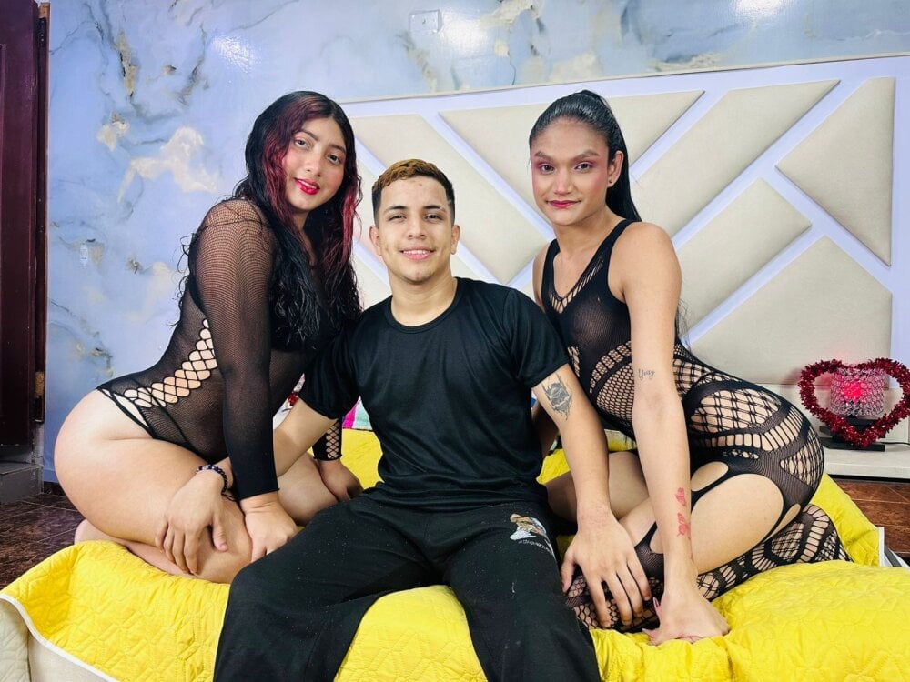 TrioPecadoVIP Chatroom