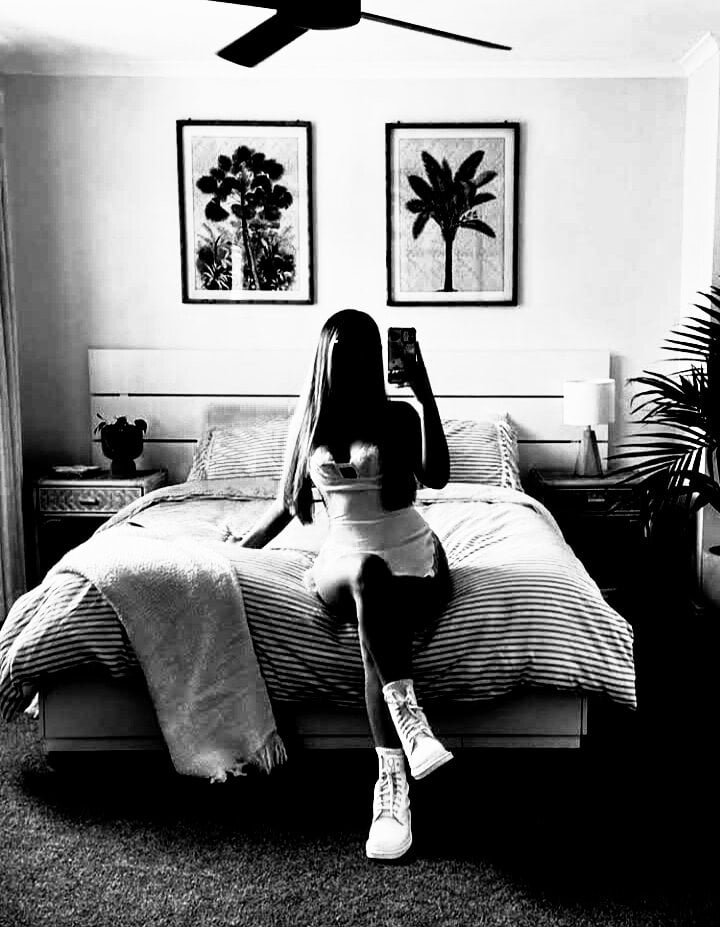 Tripti-Dimri Chatroom