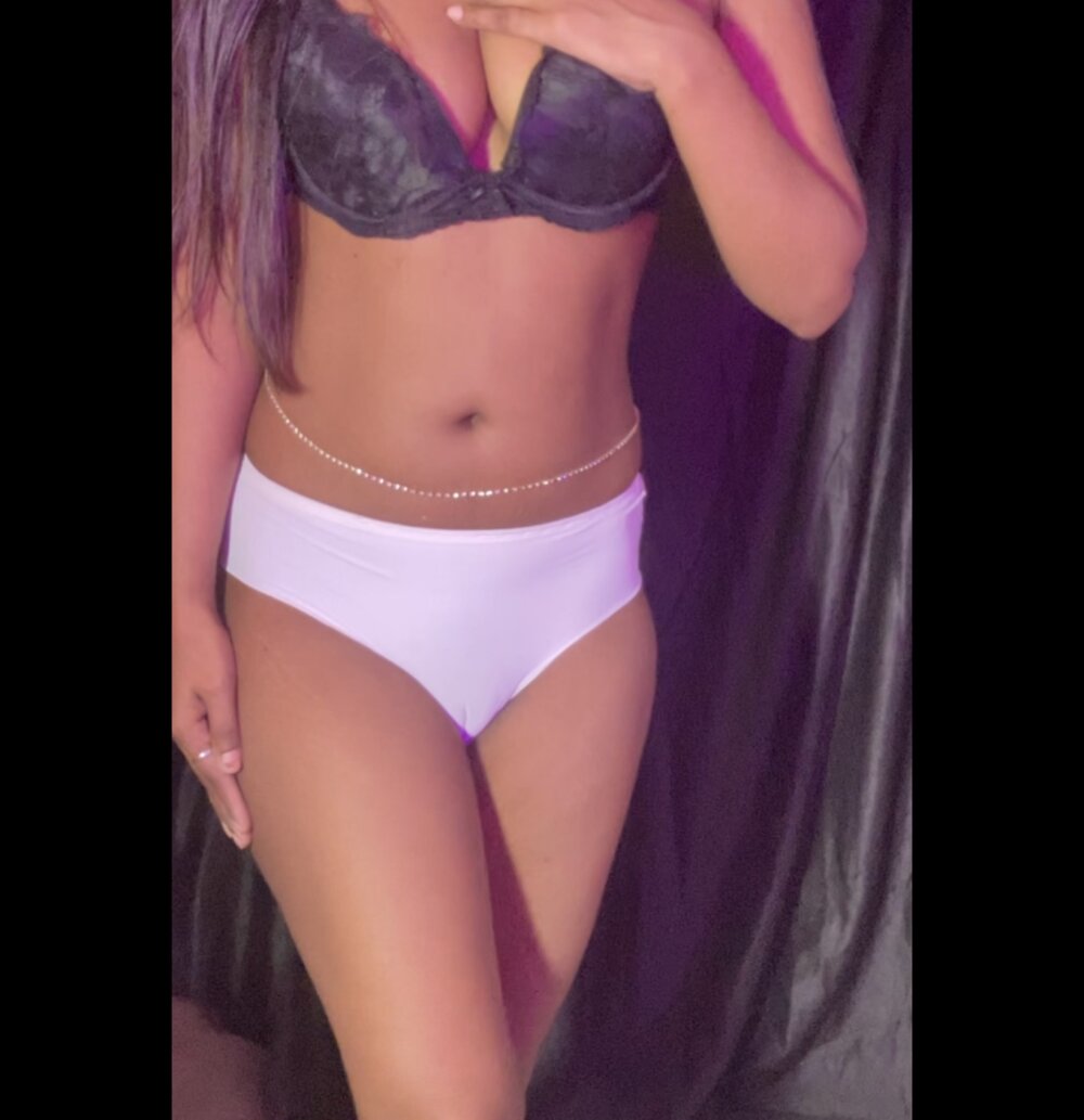 Trisha_16 Chatroom