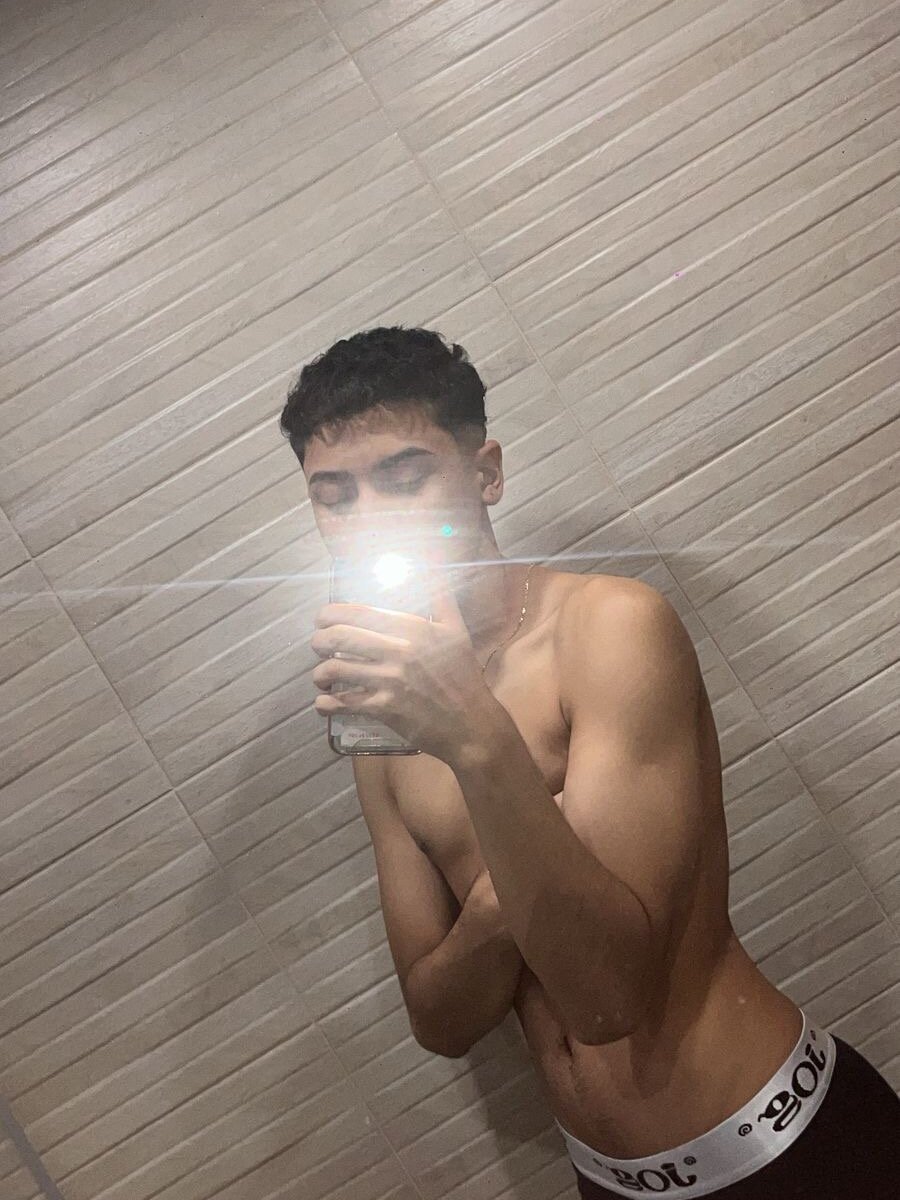 Twinks_boys_s Webcam Profile Picture Twinks_boys_s Chatroom