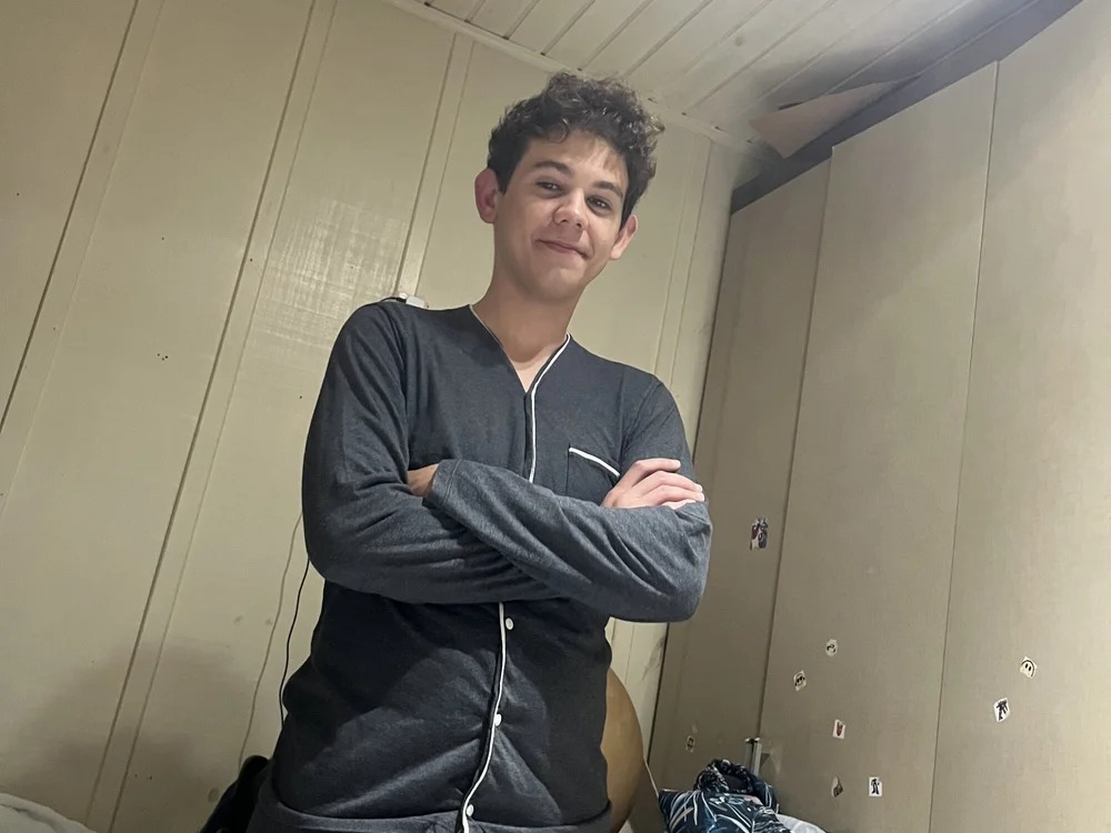 TwoLatinBoys Chatroom