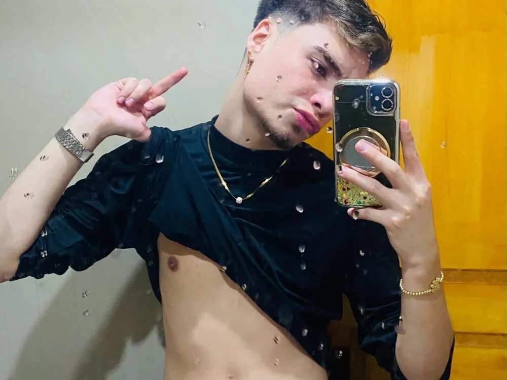 Two_boysexx Chatroom