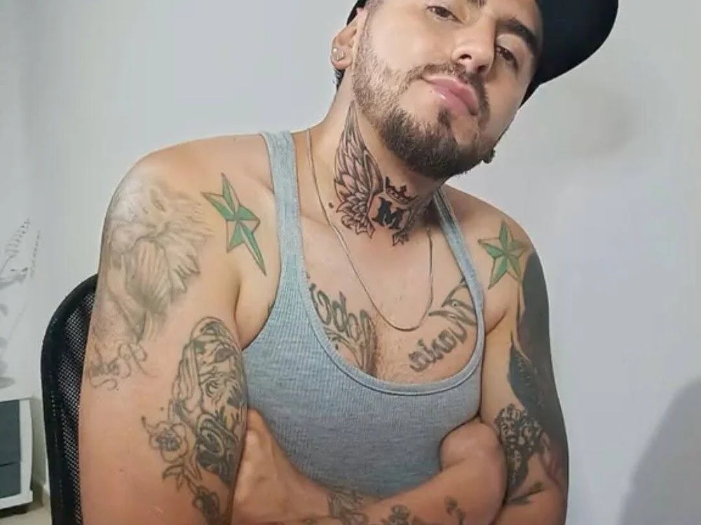 Tyler_Brooks Chatroom