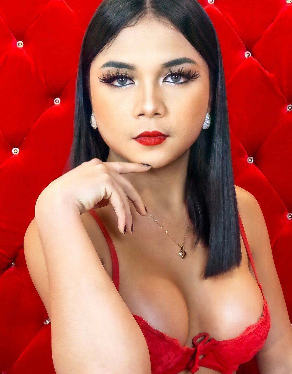 TyraEvangelista Chatroom