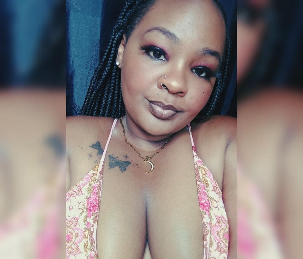 Tyra_sofi Chatroom