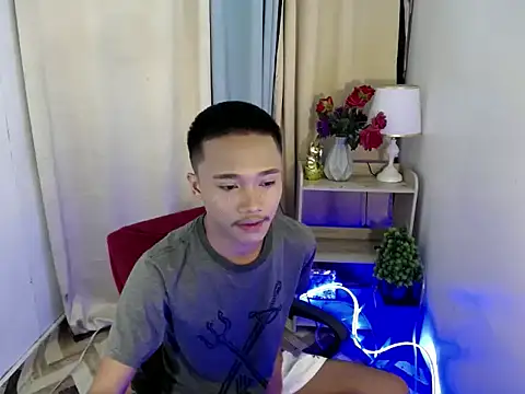 Ugly_HugeCockxx Chatroom