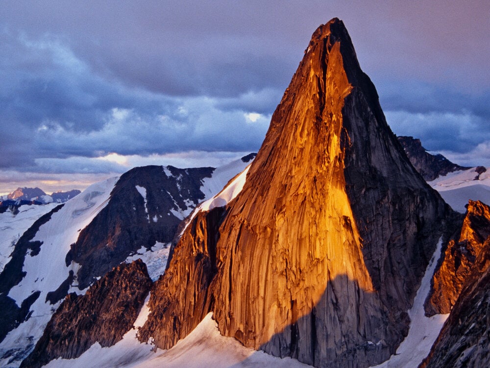 UpcomingSnow48 Chatroom