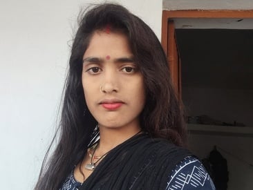 v-hot-neha
