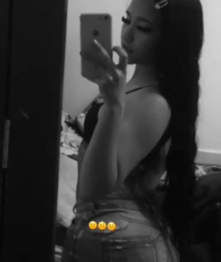 Valeerie__ Chatroom