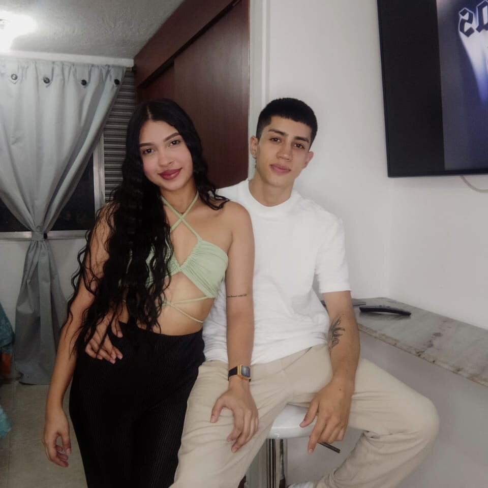 Valen_and_dollar Chatroom