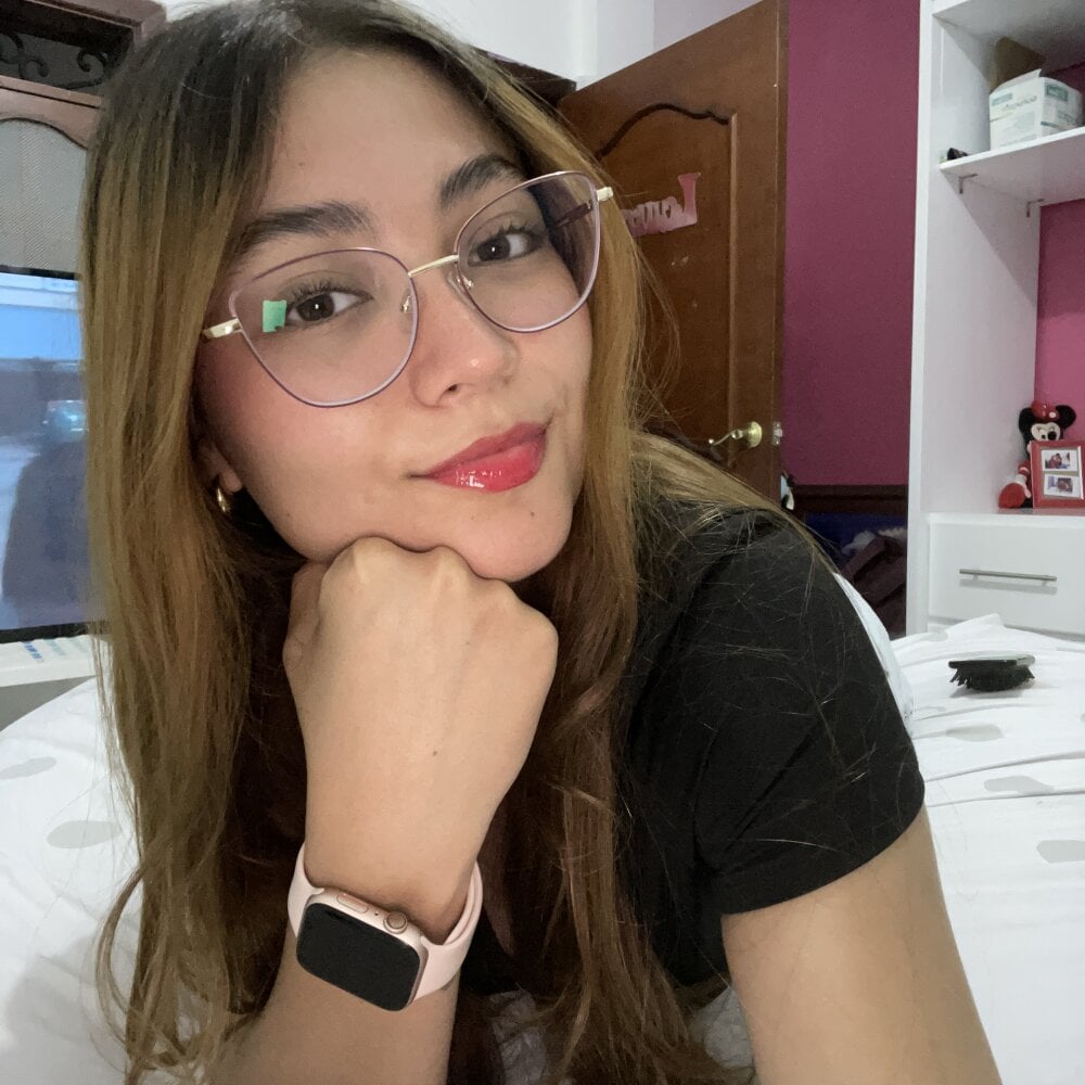 ValeriaEbony03 Chatroom