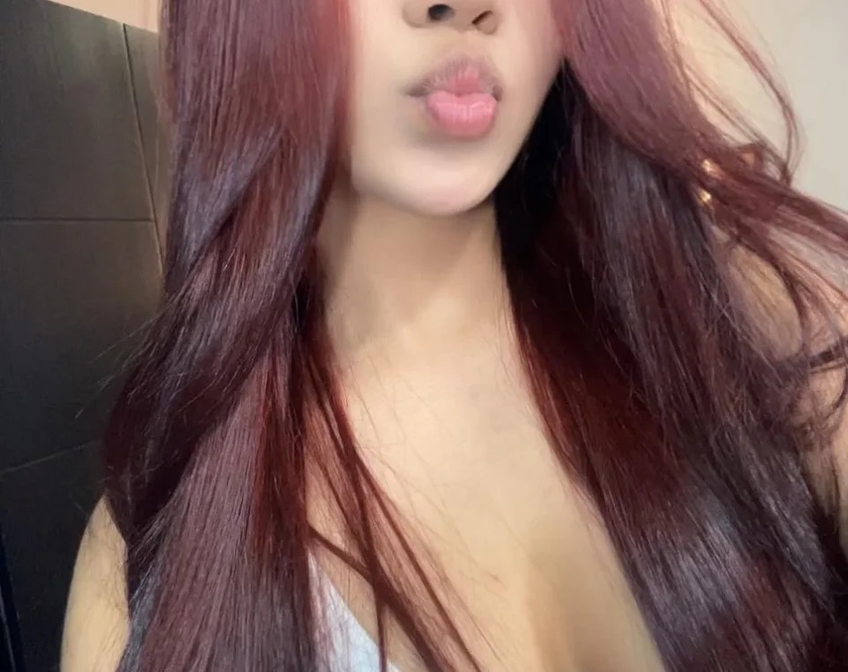 ValeryLuxe Chatroom