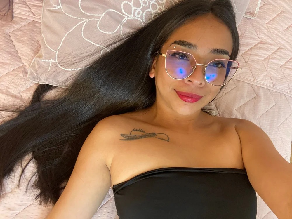 ValeryRose__ Chatroom