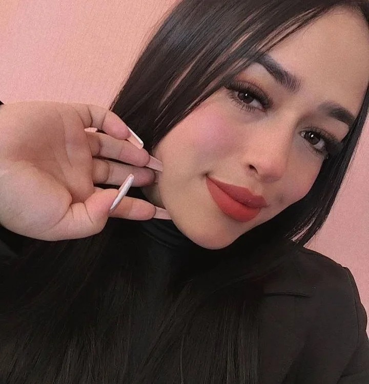 Valery_Marie Chatroom