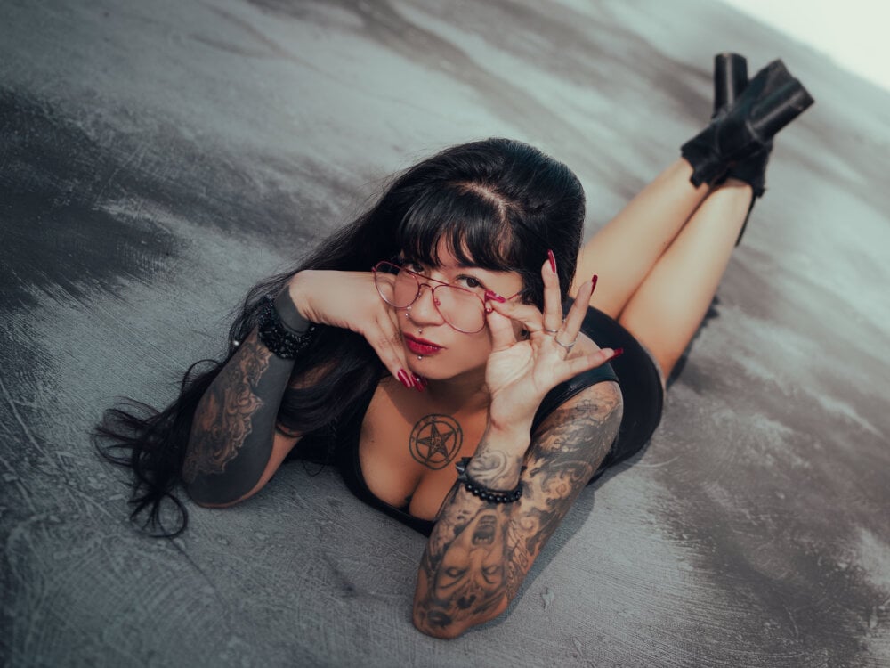 ValkiriaRaven Chatroom