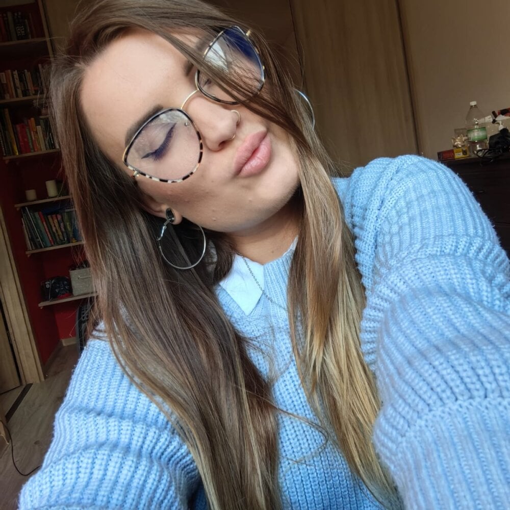 VanessaHard Chatroom