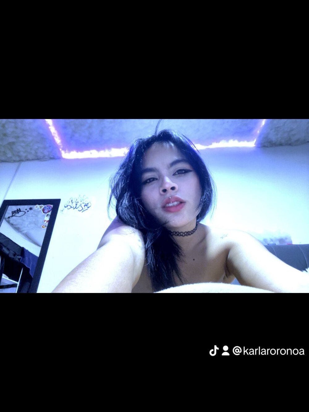 Veeronica_ Chatroom