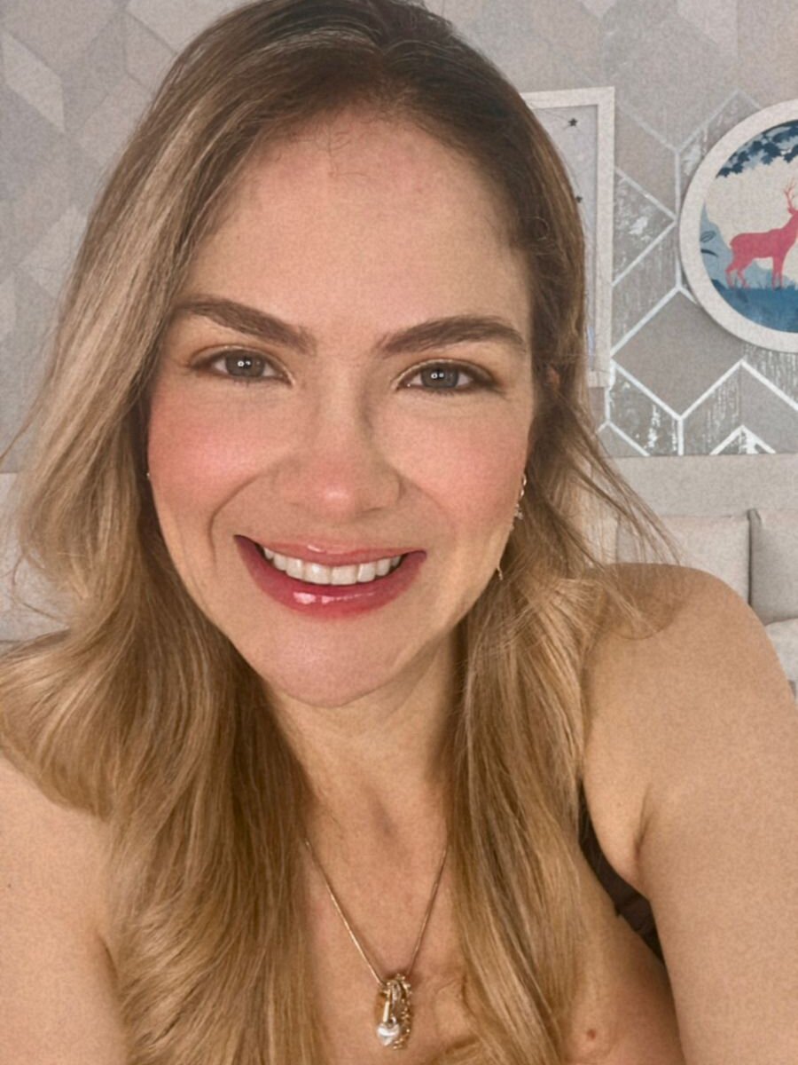 Velora__ Chatroom