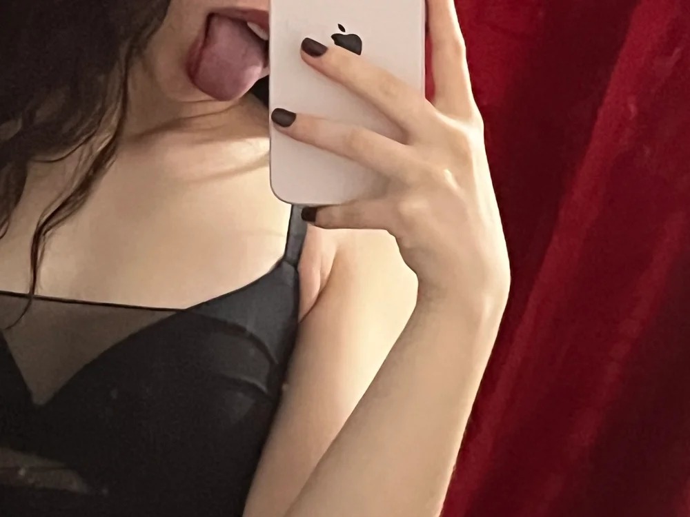 VelvetKitty444 Chatroom