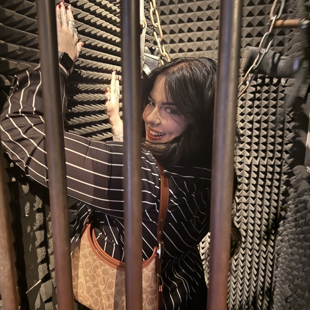 VelvetMistresss Chatroom