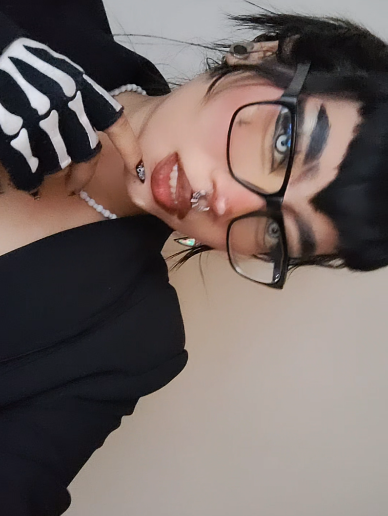 VexieDemon666 Chatroom