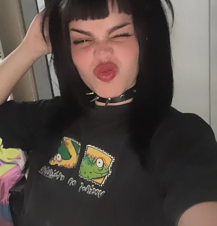Vi_Noir Chatroom