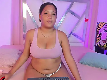 victoria-hot69