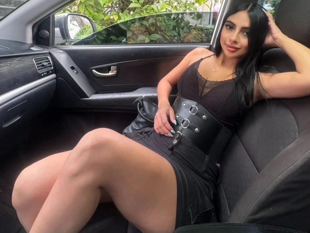 VictoriaMontclair Chatroom