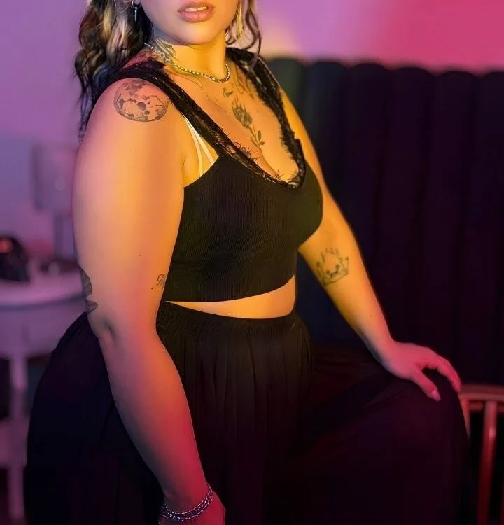 Victoria_Elektra Chatroom