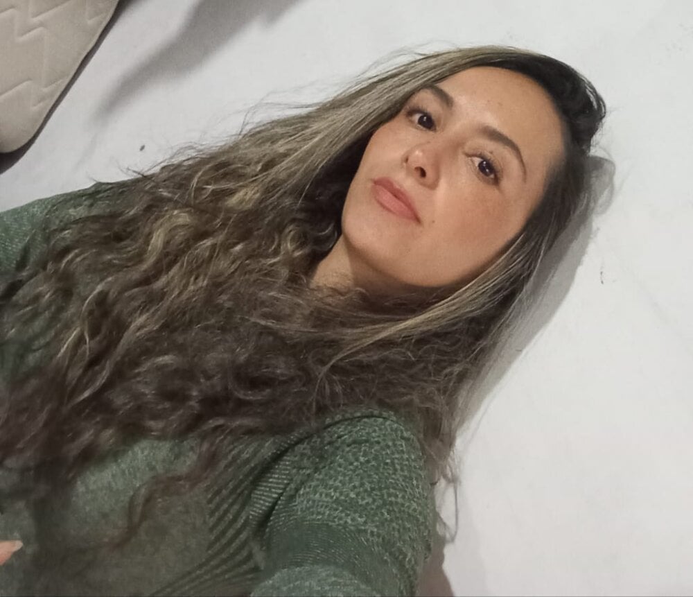 Victoria_Rose_ Chatroom