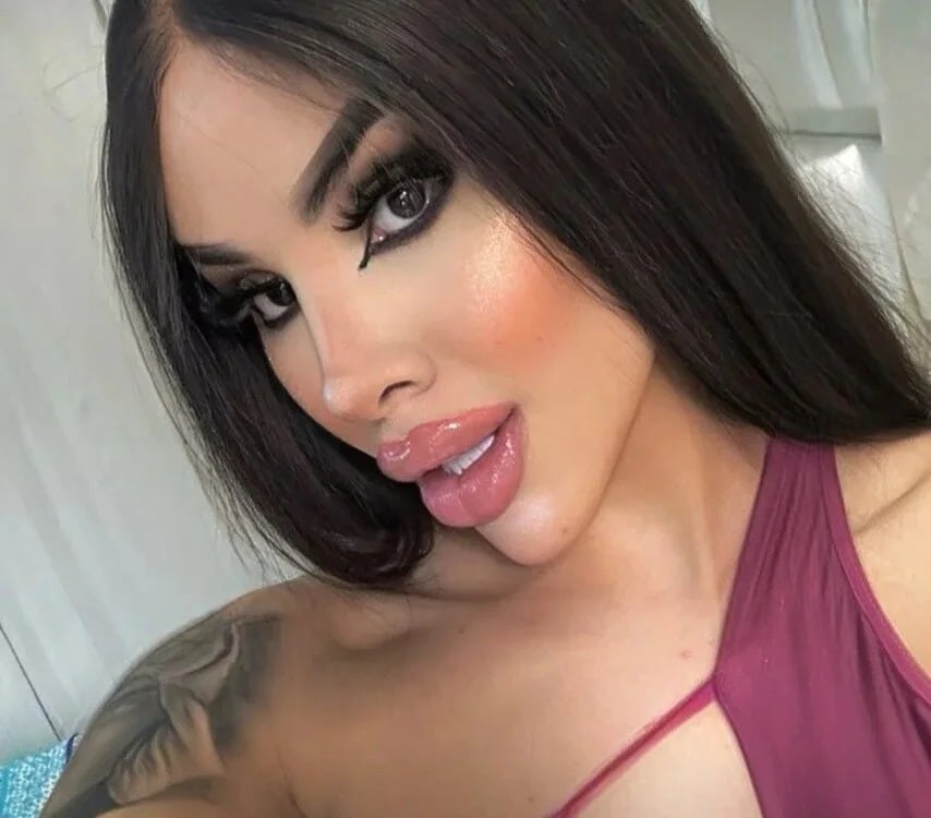 Victoria_Zf_ Chatroom
