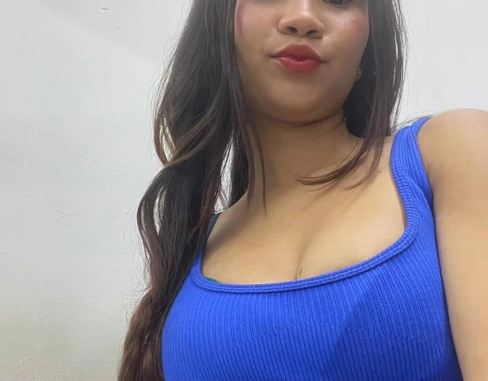 Victoriaa-12 Chatroom