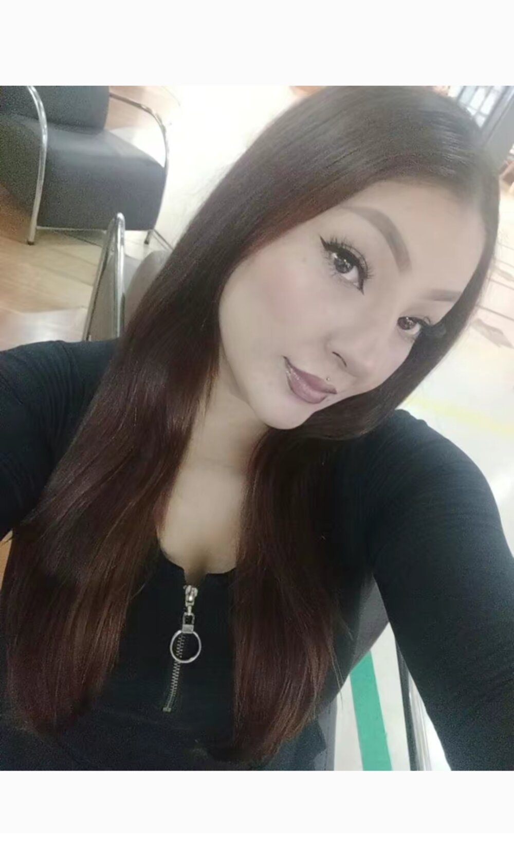 Victoriia-69 Chatroom