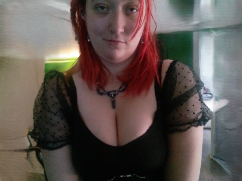 Violet-Dreamz333 Webcam Profile Picture Violet-Dreamz333 Chatroom