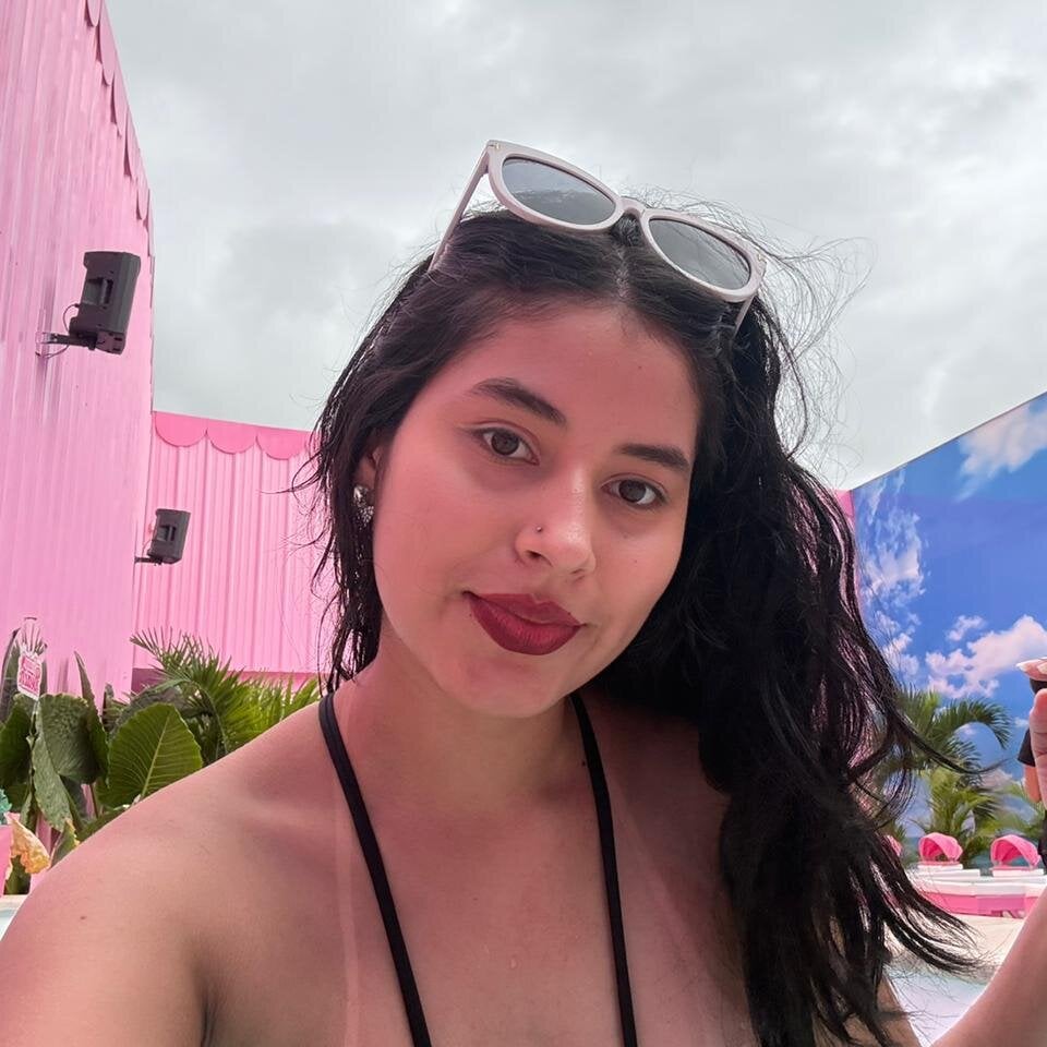 Violet_Blazee Chatroom