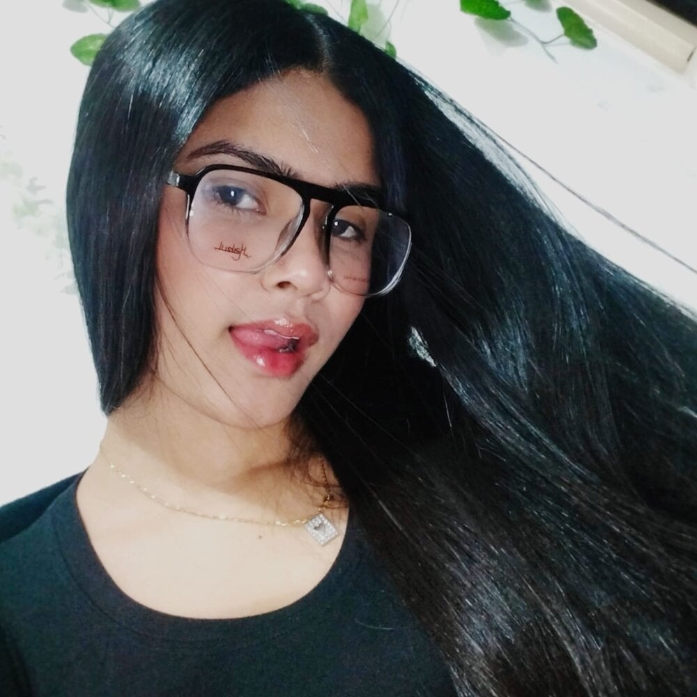 Violet_Collins1 Chatroom