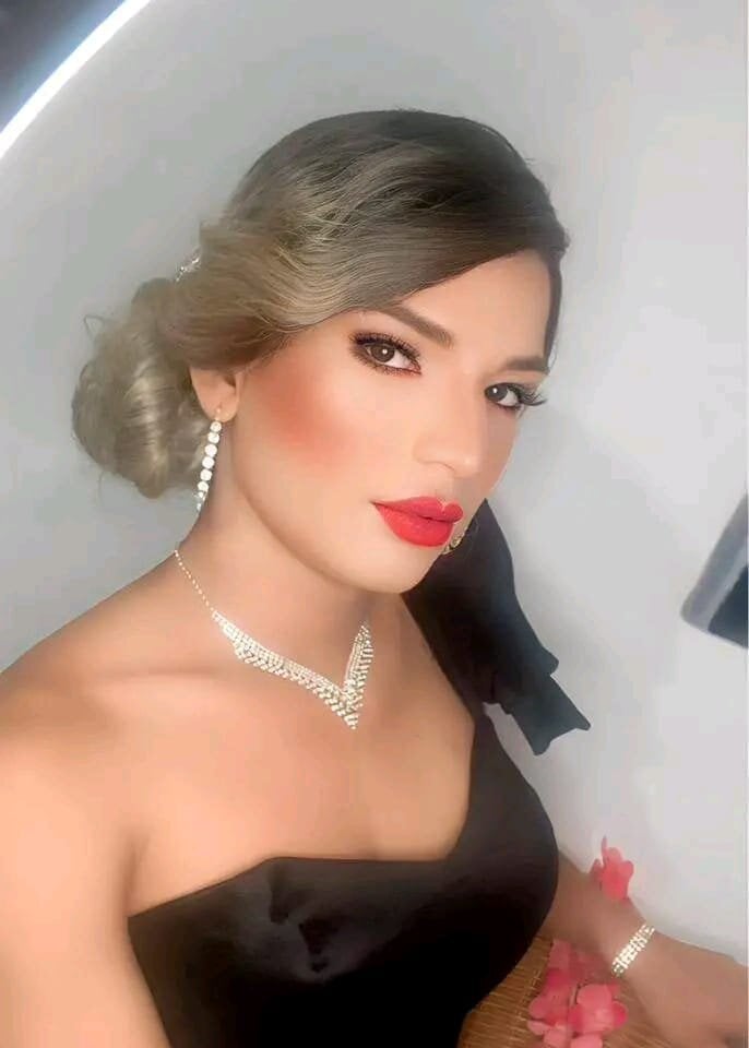 Violet_sexyass Chatroom